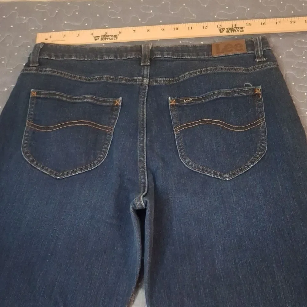 Lee High Rise Straight Leg Dark Blue jeans size 14 short